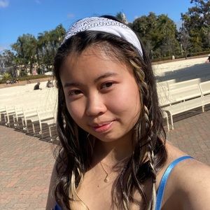 Meet your Posher, Alina